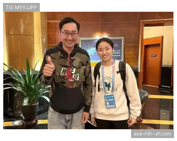 安洗莹拿完奖牌冷得像机器，出场馆随手背的包让我默默翻银行卡