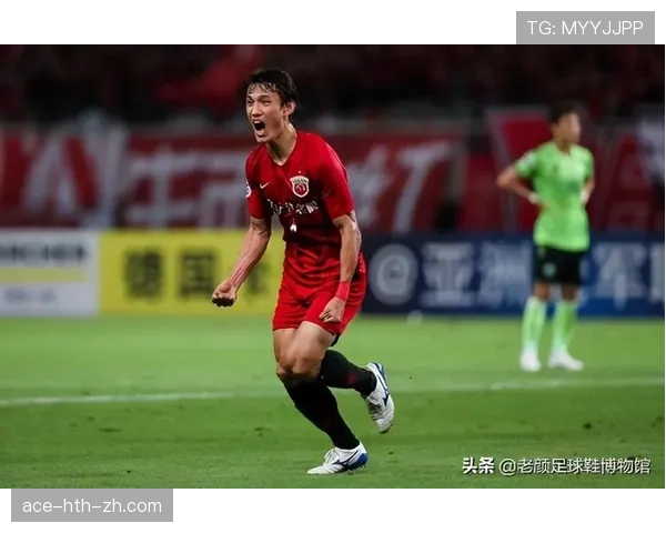 王燊超家里装修得像豪宅，上脚的球鞋比我全家月薪还贵！