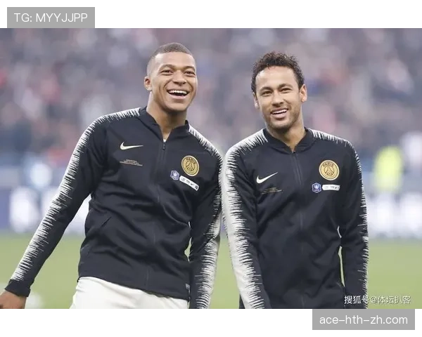 内马尔与姆巴佩边锋角色下的射门效率与传球倾向分化分析